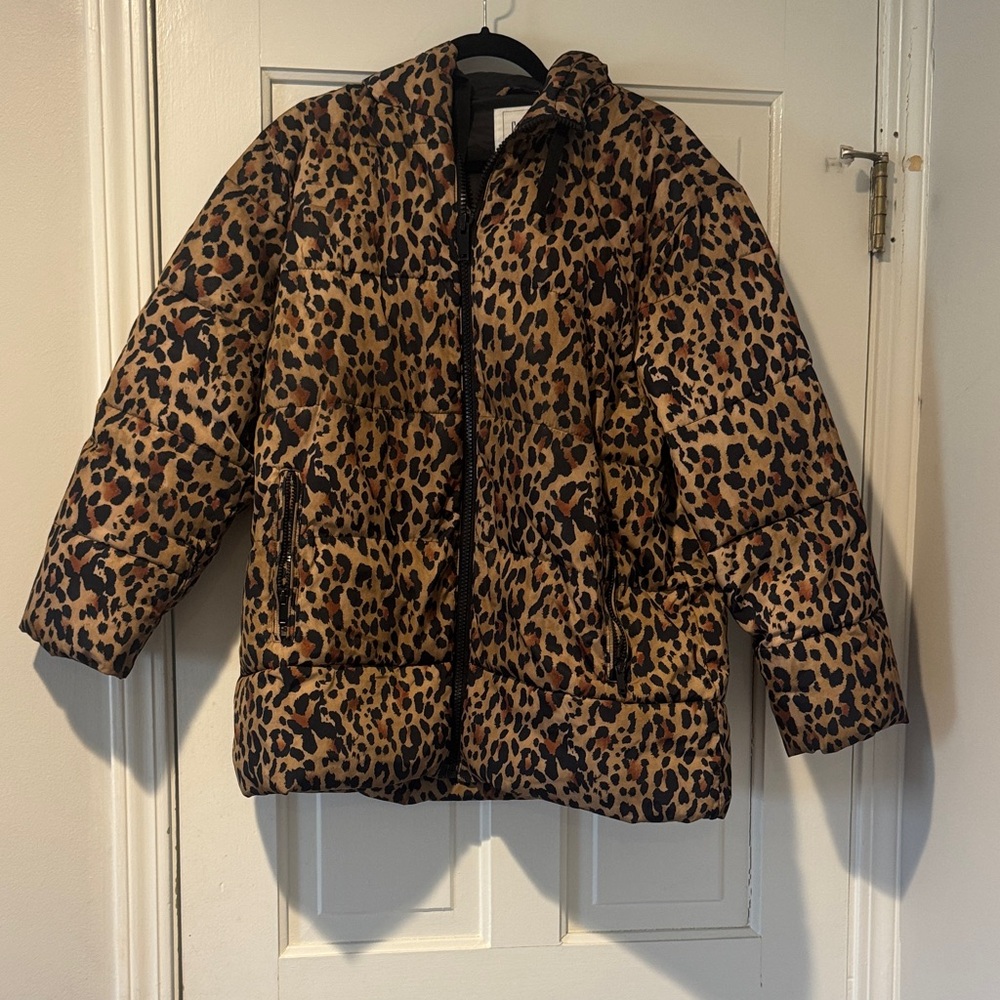 GAP Leopard Print Puffer Jacket in Tan and Black